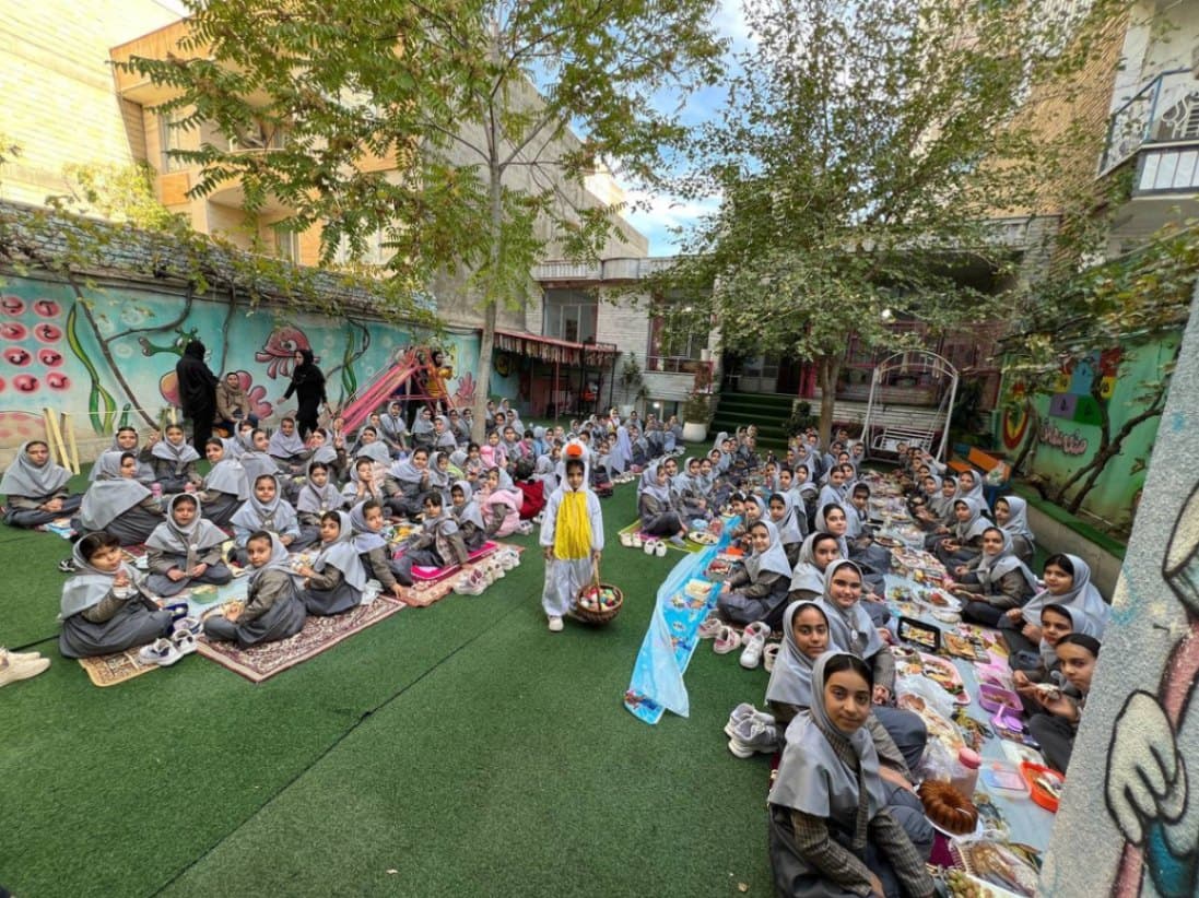 پیش دبستانی و دبستان غیردولتی دخترانه حکمت